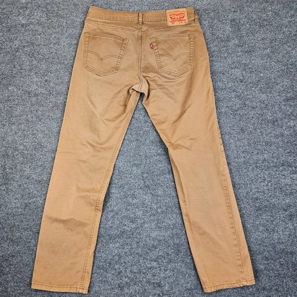 Levis measurements waist